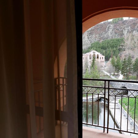 Grand Resort Jermuk Exterior photo