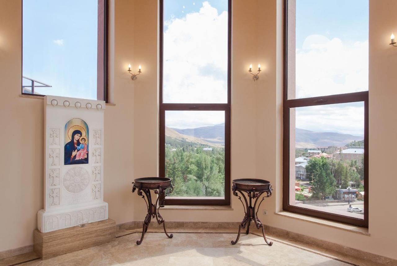 Grand Resort Jermuk Exterior photo