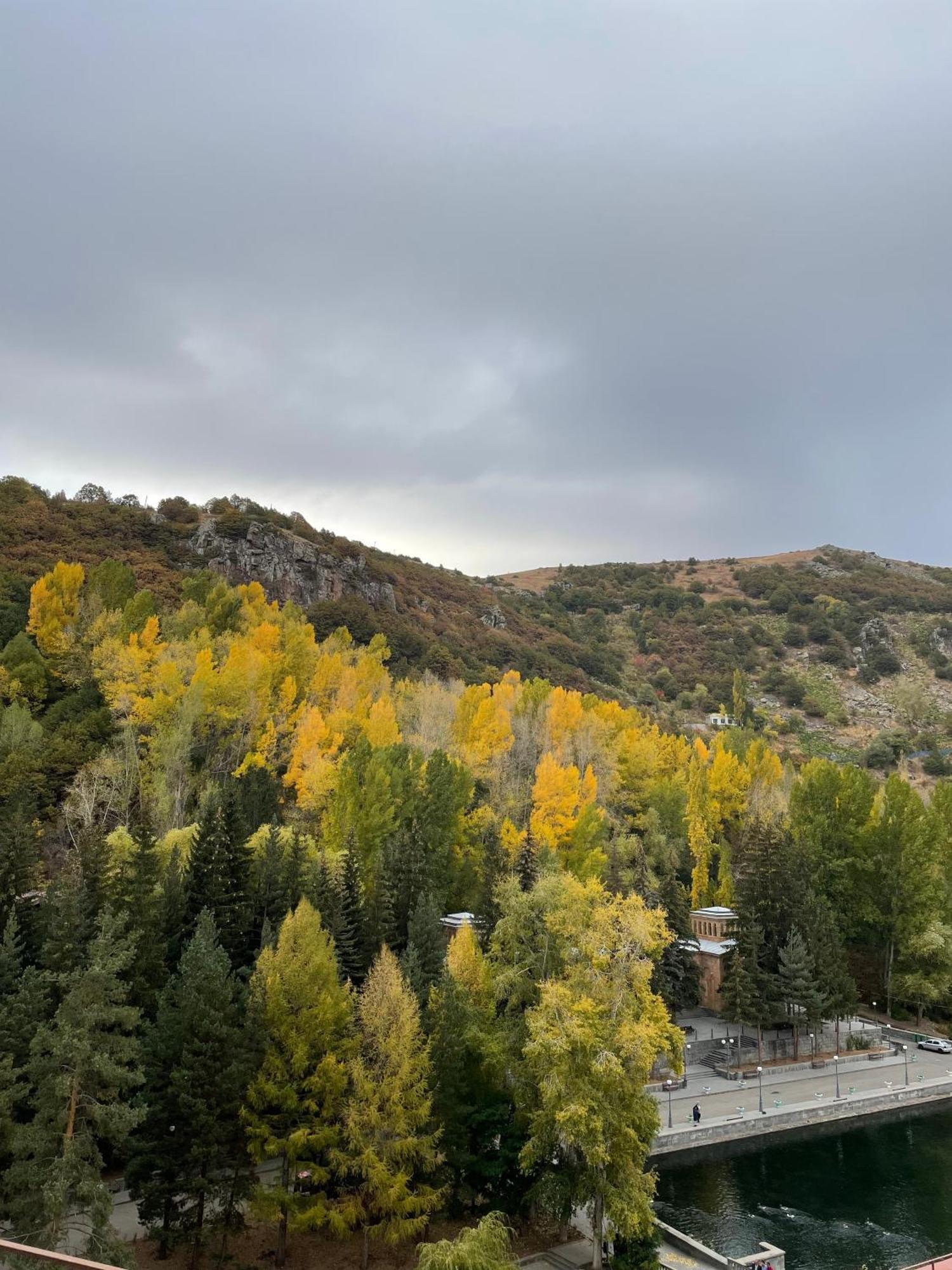 Grand Resort Jermuk Exterior photo